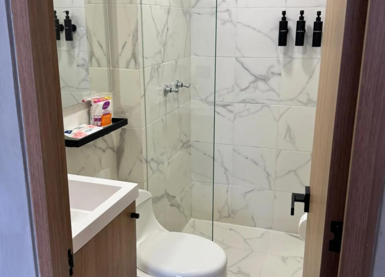 Reposso Studio Poblado Medellín 0*,  Colombia